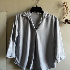 Uniqlo Light Gray Top